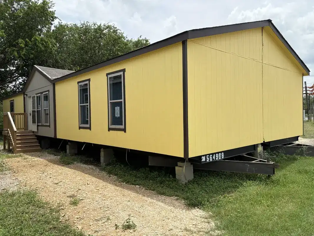 Manufactured home exterior
