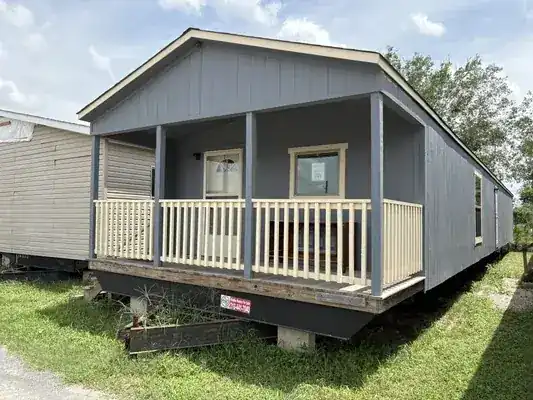 Singlewide with a covered porch